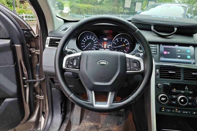 Used Land Rover Discovery Sport 2016 2.0T SE Steering Wheel