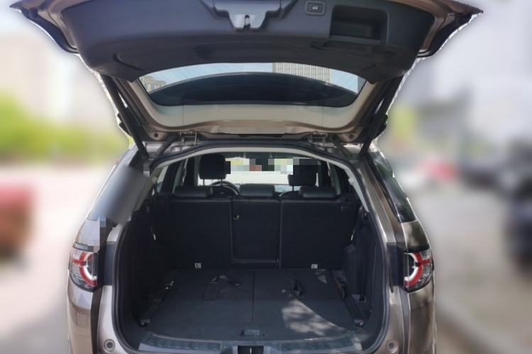 Used Land Rover Discovery Sport 2016 2.0T HSE Trunk