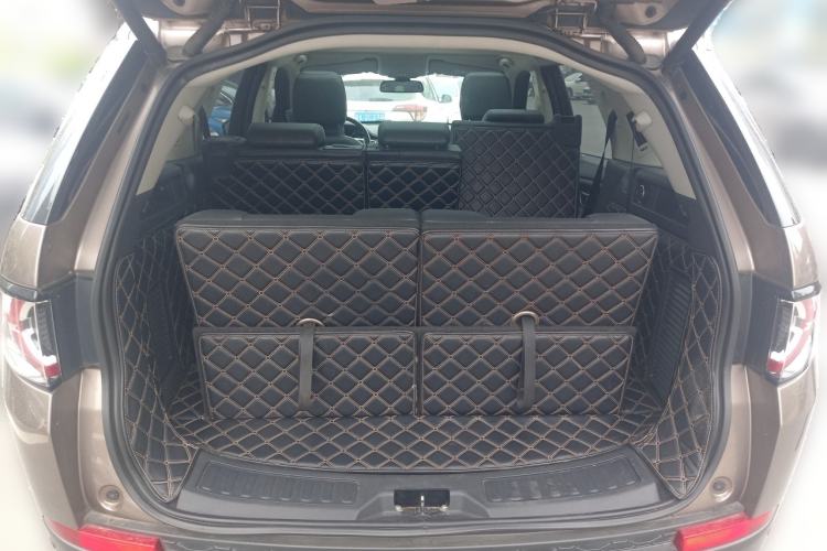 Used Land Rover Discovery Sport 2016 2.0T HSE Trunk