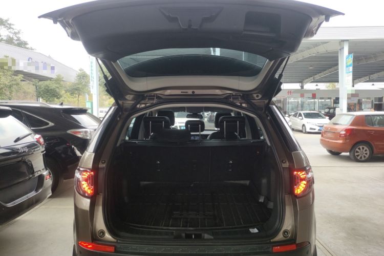 Used Land Rover Discovery Sport 2016 2.0T S Trunk