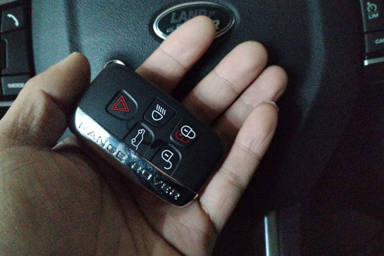 Used Land Rover Discovery Sport 2016 2.0T Limited-Edition Launch Vehicle Key