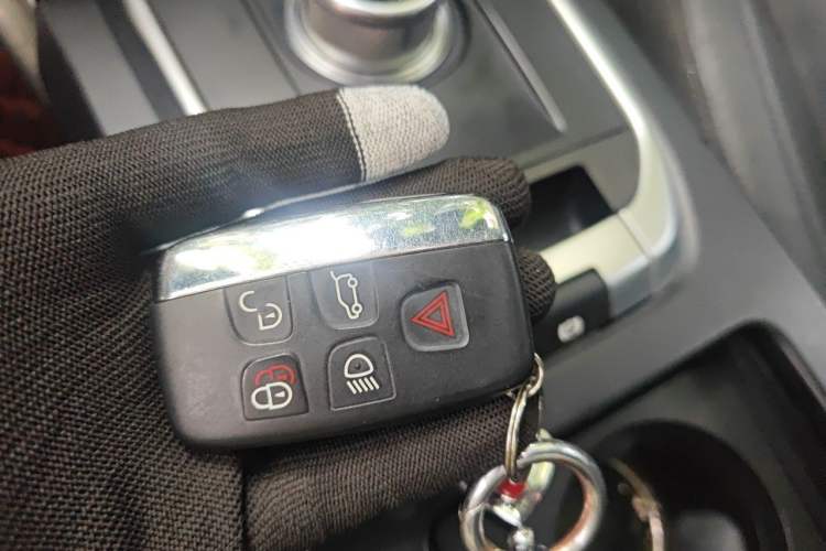 Used Land Rover Discovery Sport 2016 2.0T SE Vehicle Key