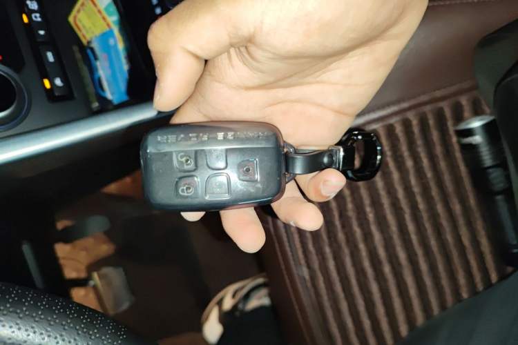 Used Land Rover Discovery Sport 2016 2.0T SE Vehicle Key