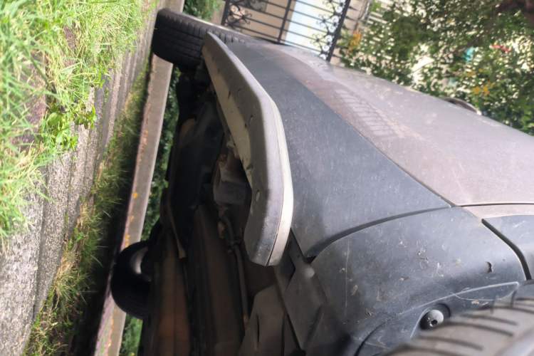 Used Land Rover Discovery Sport 2016 2.0T HSE Chassis Front Right