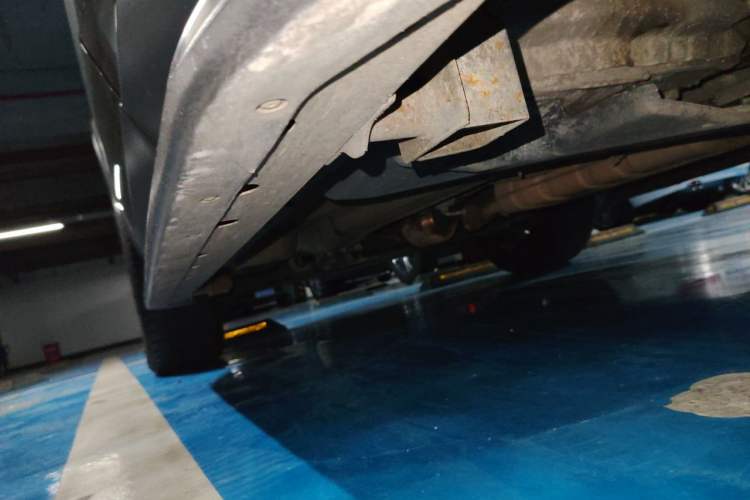 Used Land Rover Discovery Sport 2016 2.0T HSE Chassis Rear Left