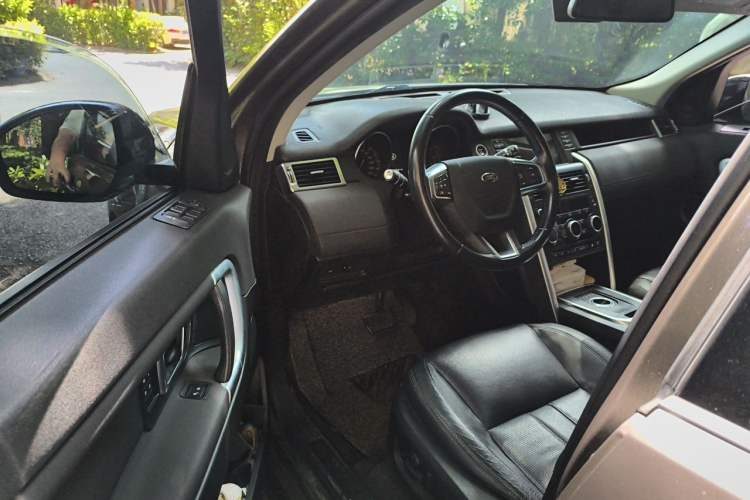 Used Land Rover Discovery Sport 2016 2.0T HSE Driver Seat