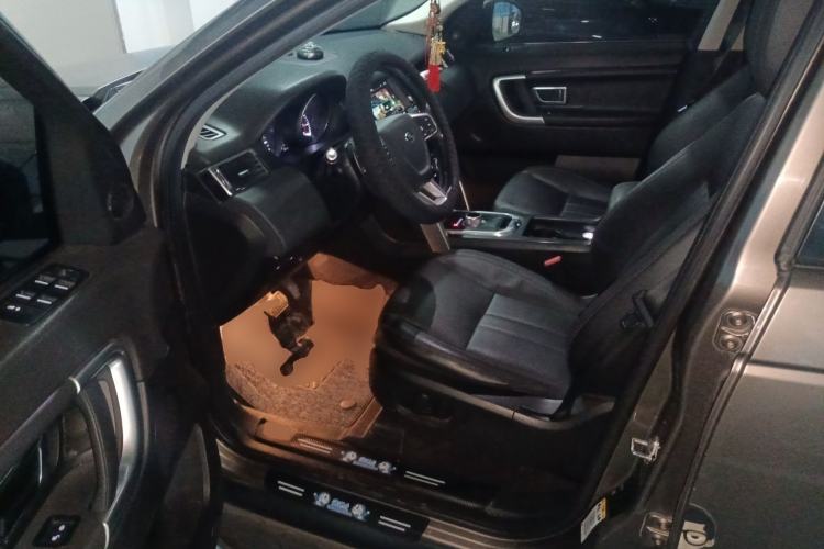 Used Land Rover Discovery Sport 2016 2.0T SE Driver Seat