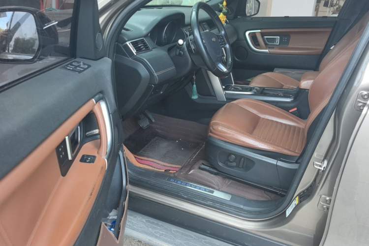 Used Land Rover Discovery Sport 2016 2.0T HSE Driver Seat