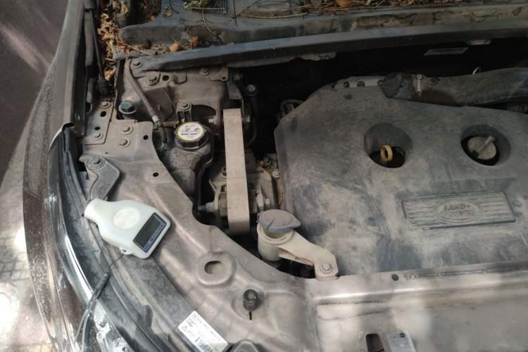 Used Land Rover Discovery Sport 2016 2.0T HSE Engine Bay Right