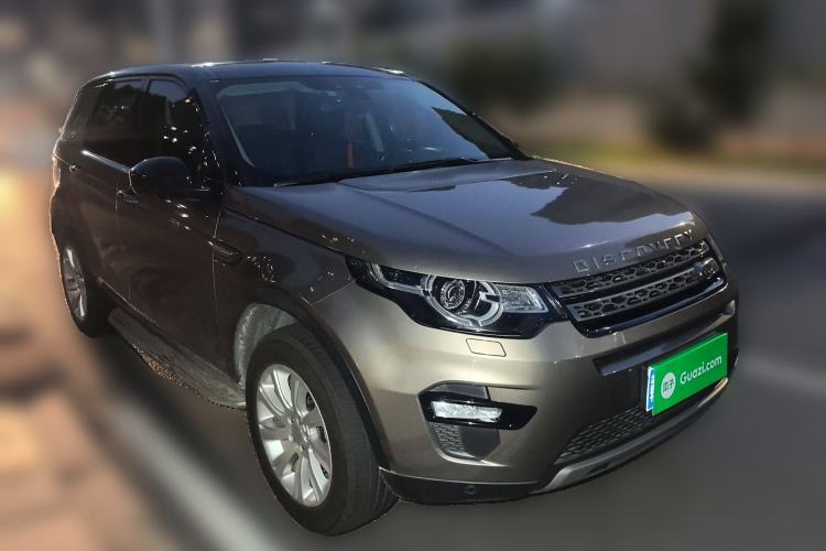 Used Land Rover Discovery Sport 2016 2.0T SE Front Right 45 Deg