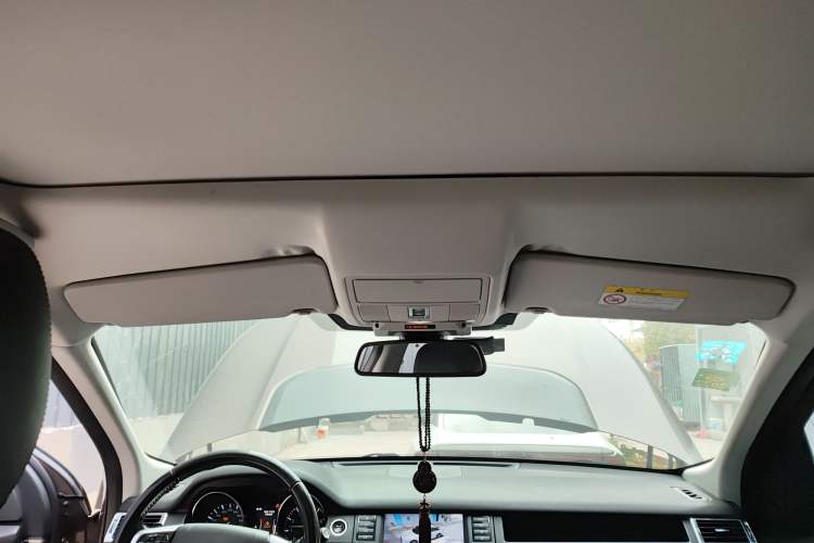 Used Land Rover Discovery Sport 2016 2.0T HSE Headliner