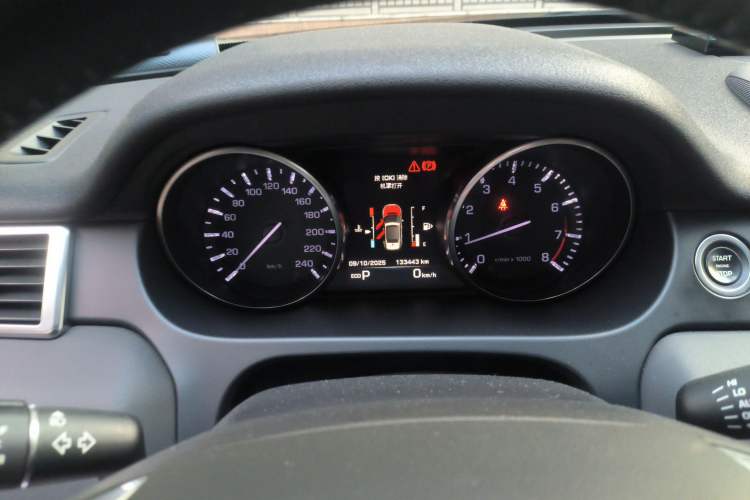 Used Land Rover Discovery Sport 2016 2.0T HSE Instrument Cluster