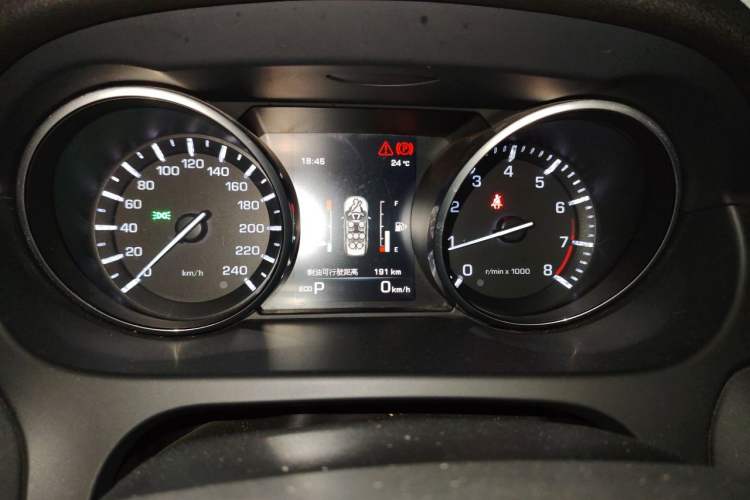 Used Land Rover Discovery Sport 2016 2.0T HSE Instrument Cluster