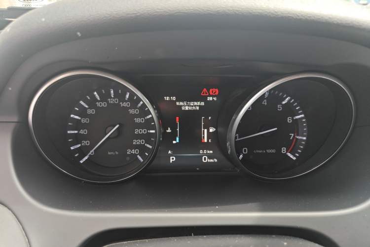 Used Land Rover Discovery Sport 2016 2.0T HSE Instrument Cluster