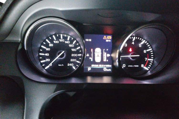 Used Land Rover Discovery Sport 2016 2.0T S Instrument Cluster