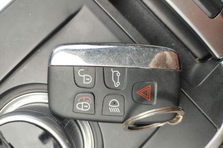 Used Land Rover Discovery Sport 2016 2.0T HSE Interior 1