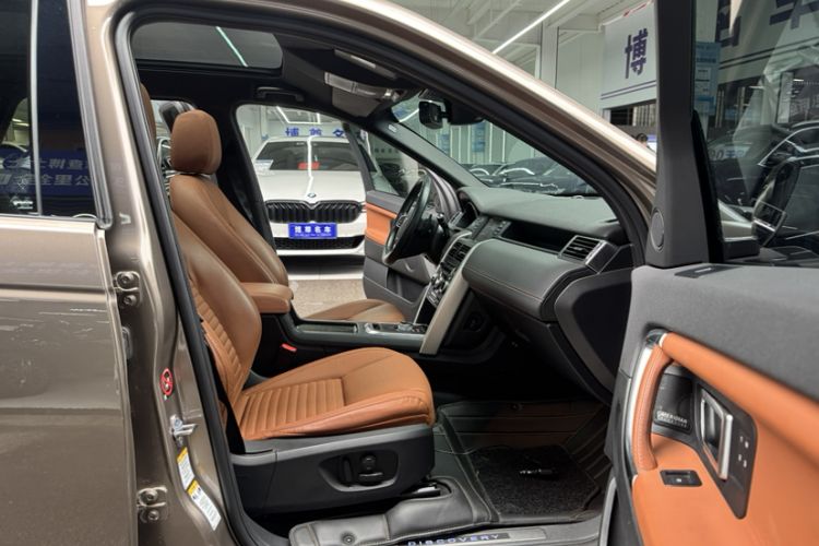 Used Land Rover Discovery Sport 2016 2.0T HSE LUXURY Interior 2