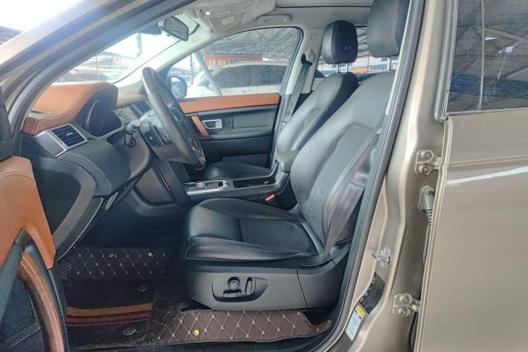 Used Land Rover Discovery Sport 2016 2.0T S Left Front Seat