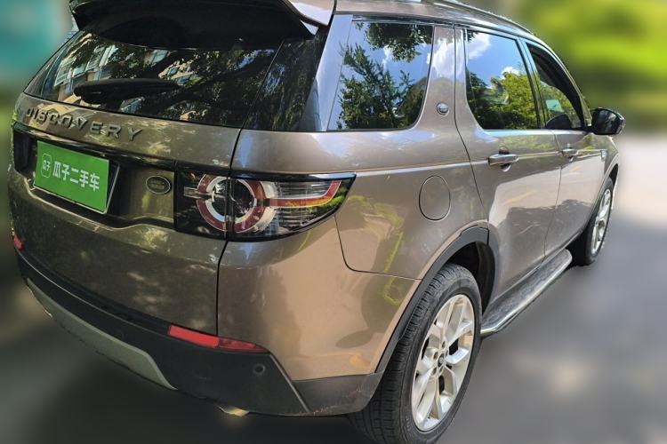 Used Land Rover Discovery Sport 2016 2.0T HSE Rear Right 45 Deg