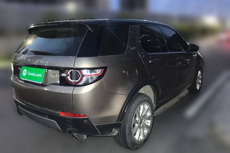 Used Land Rover Discovery Sport 2016 2.0T SE Rear Right 45 Deg