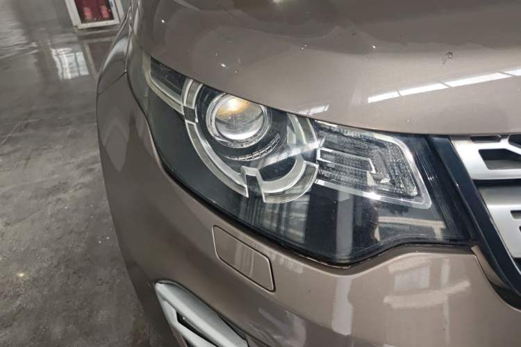 Used Land Rover Discovery Sport 2016 2.0T HSE Right Front Headlight