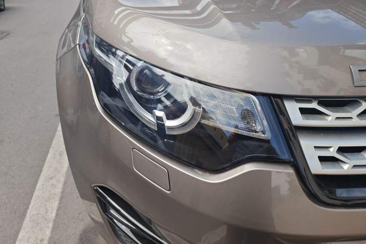 Used Land Rover Discovery Sport 2016 2.0T HSE Right Front Headlight