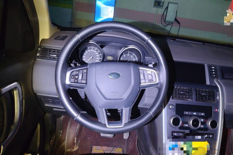 Used Land Rover Discovery Sport 2016 2.0T SE Steering Wheel