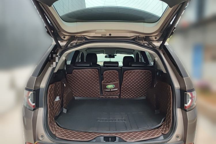 Used Land Rover Discovery Sport 2016 2.0T HSE Trunk
