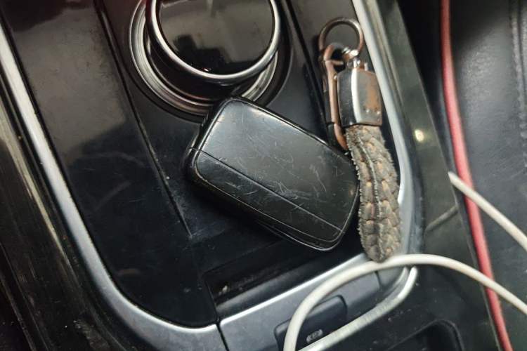 Used Land Rover Discovery Sport 2016 2.0T HSE Vehicle Key