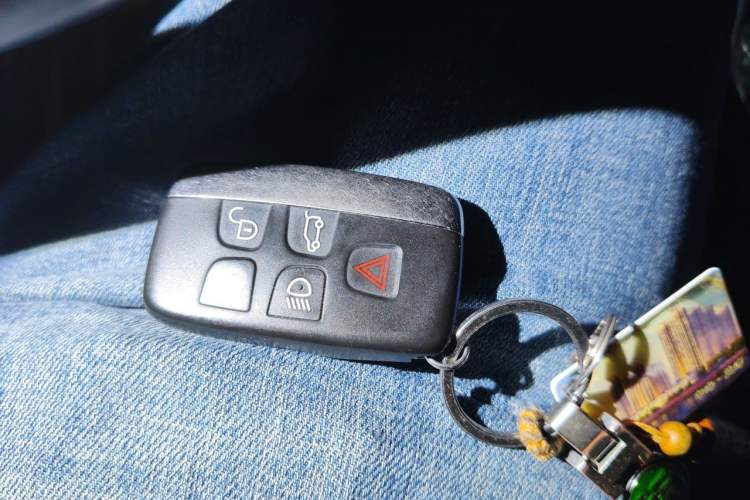 Used Land Rover Discovery Sport 2016 2.0T SE Vehicle Key