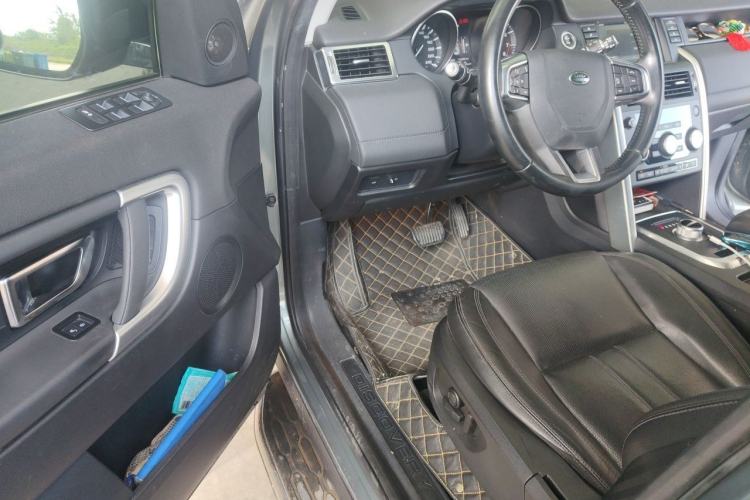 Used Land Rover Discovery Sport 2016 2.0T SE Driver Seat