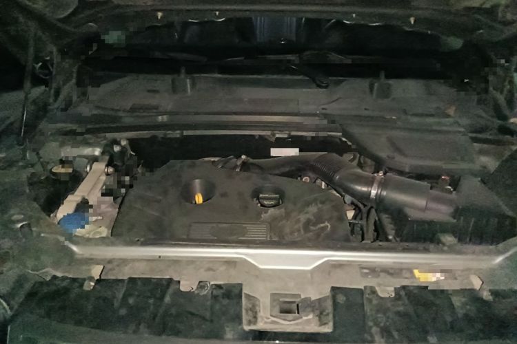 Used Land Rover Discovery Sport 2016 2.0T SE Engine Bay