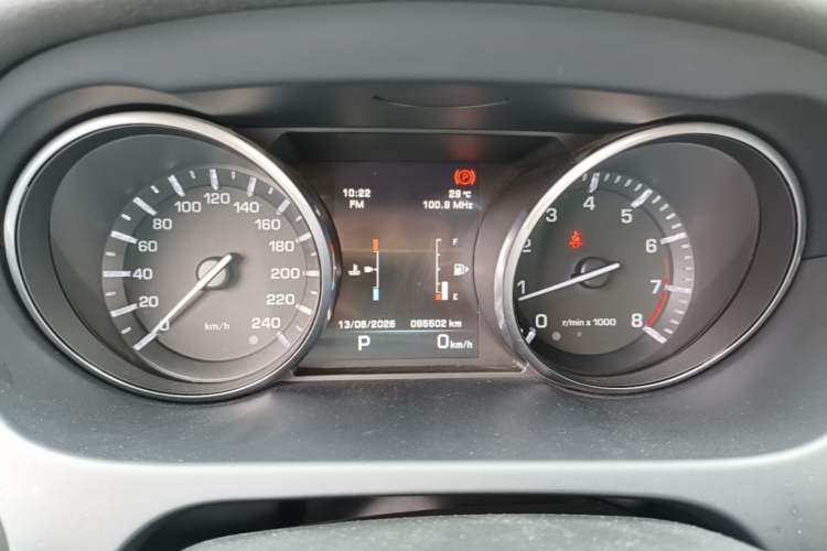 Used Land Rover Discovery Sport 2016 2.0T HSE Instrument Cluster