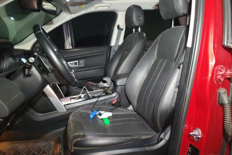 Used Land Rover Discovery Sport 2016 2.0T HSE Left Front Seat
