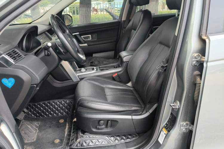 Used Land Rover Discovery Sport 2016 2.0T HSE Left Front Seat