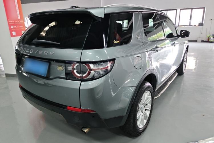 Used Land Rover Discovery Sport 2016 2.0T SE Rear Right 45 Deg