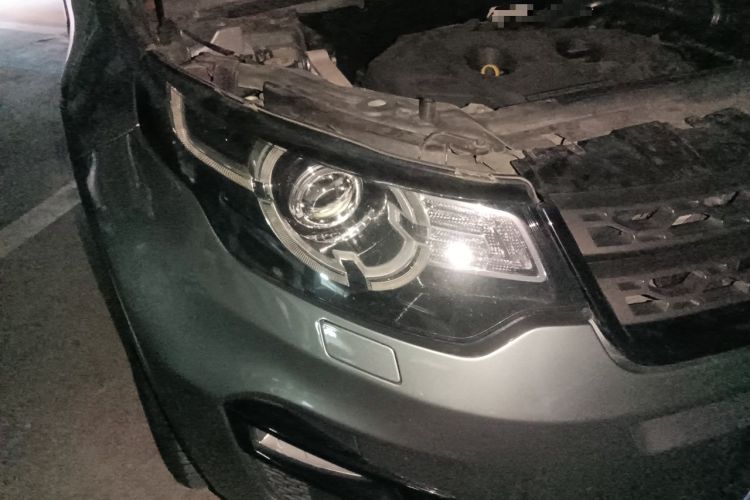 Used Land Rover Discovery Sport 2016 2.0T SE Right Front Headlight