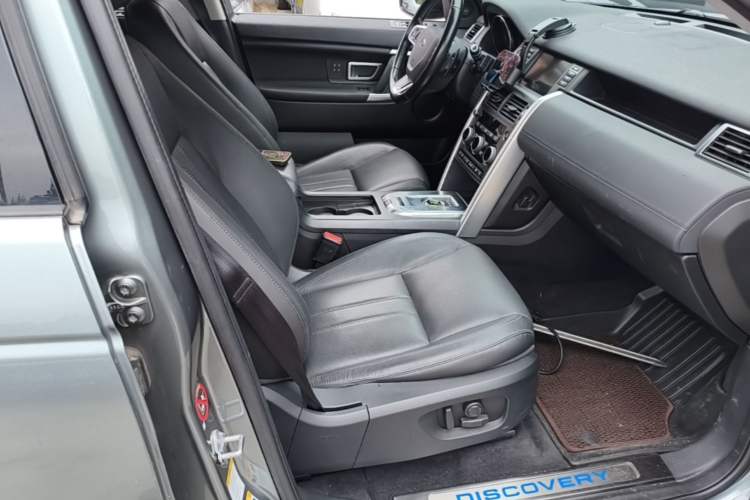 Used Land Rover Discovery Sport 2016 2.0T HSE Right Front Seat