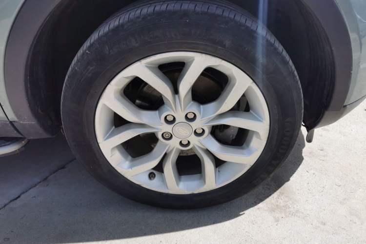 Used Land Rover Discovery Sport 2016 2.0T HSE Right Front Wheel Hub