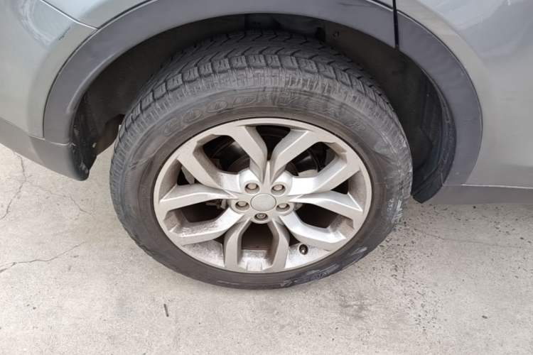 Used Land Rover Discovery Sport 2016 2.0T HSE Right Rear Wheel Hub