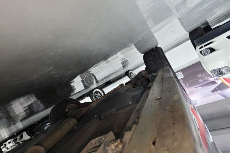 Used Land Rover Discovery Sport 2016 2.0T SE Right Side Sill