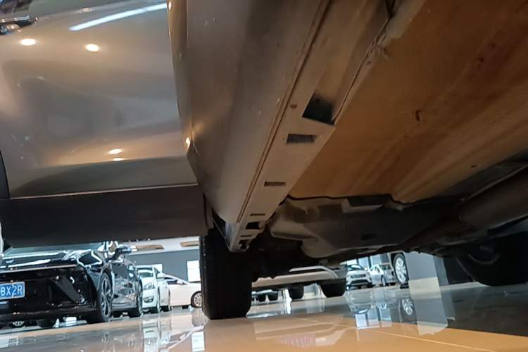 Used Land Rover Discovery Sport 2016 2.0T S Right Side Sill