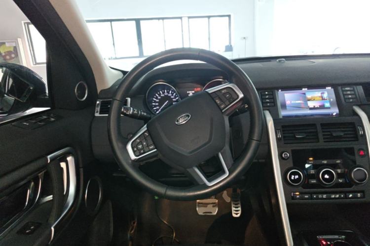 Used Land Rover Discovery Sport 2016 2.0T SE Steering Wheel