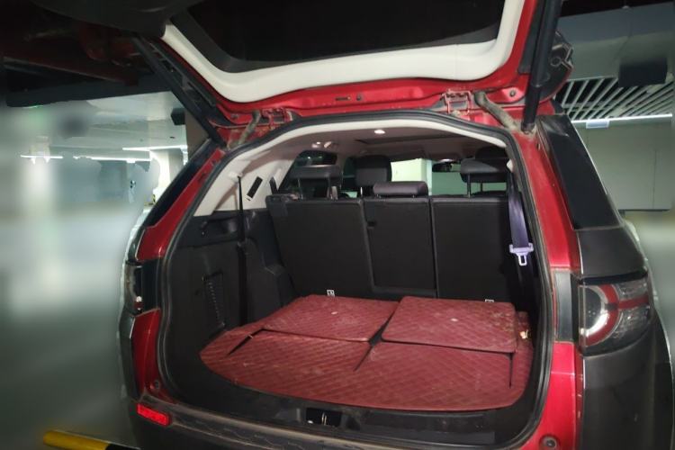 Used Land Rover Discovery Sport 2016 2.0T HSE Trunk