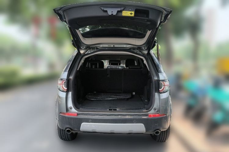 Used Land Rover Discovery Sport 2016 2.0T HSE Trunk