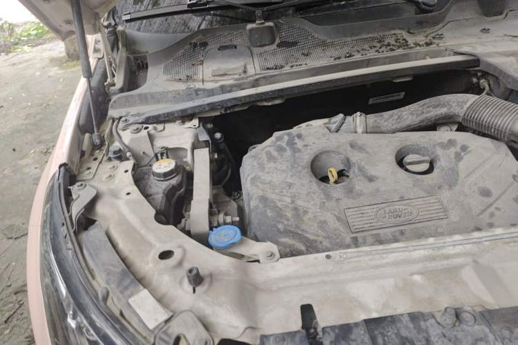Used Land Rover Discovery Sport 2016 2.0T HSE Engine Bay Right