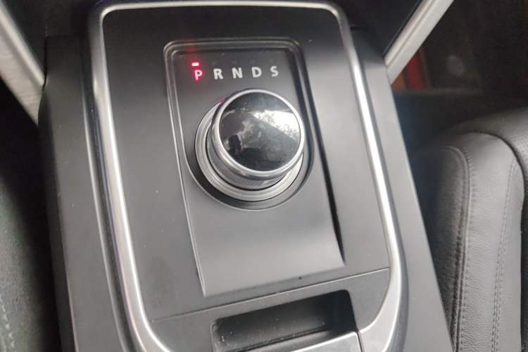 Used Land Rover Discovery Sport 2016 2.0T HSE Gear Lever