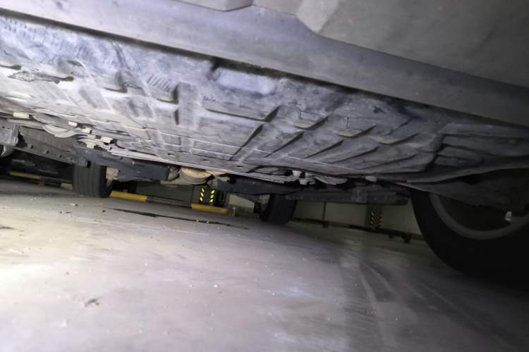 Used Land Rover Discovery Sport 2016 2.0T SE Chassis Front