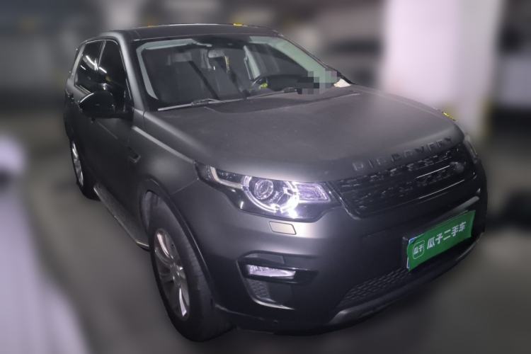Used Land Rover Discovery Sport 2016 2.0T SE Front Right 45 Deg