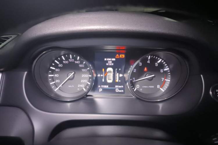 Used Land Rover Discovery Sport 2016 2.0T SE Instrument Cluster